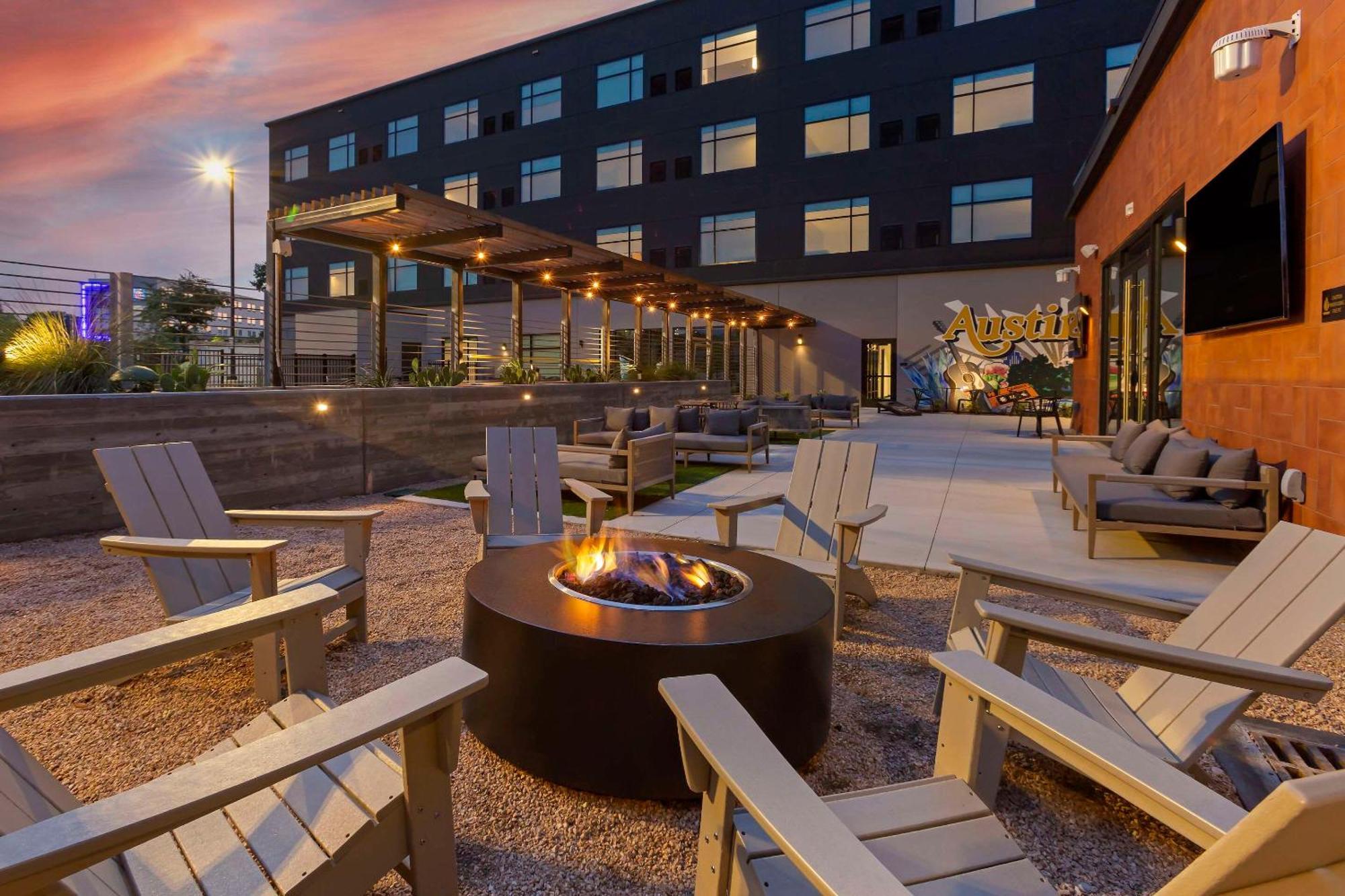 Cambria Hotel Austin Airport Kültér fotó