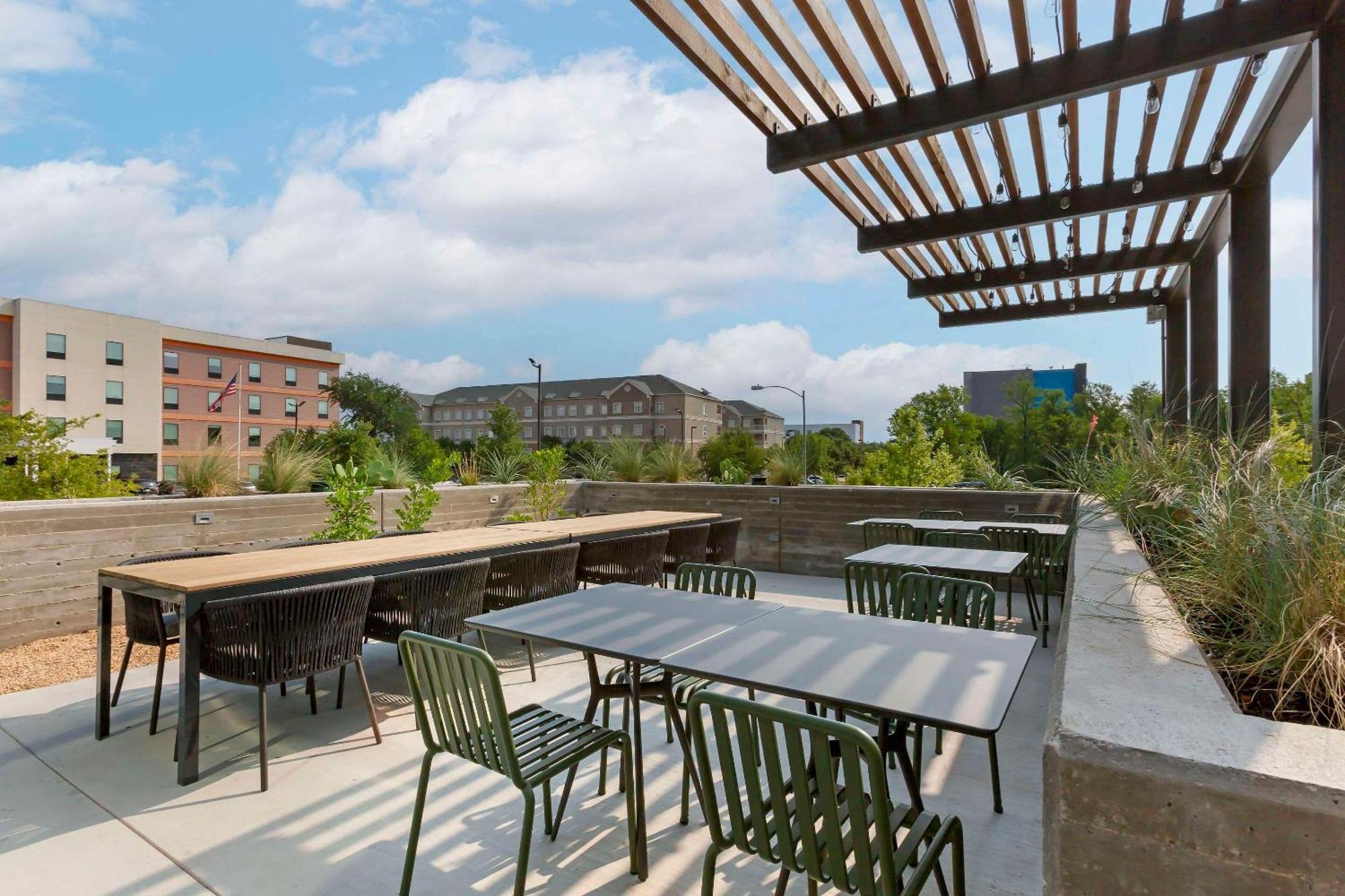 Cambria Hotel Austin Airport Kültér fotó